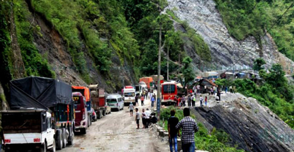 नारायणगढ–मुग्लिन सडकखण्ड रातिको समयमा बन्द हुने