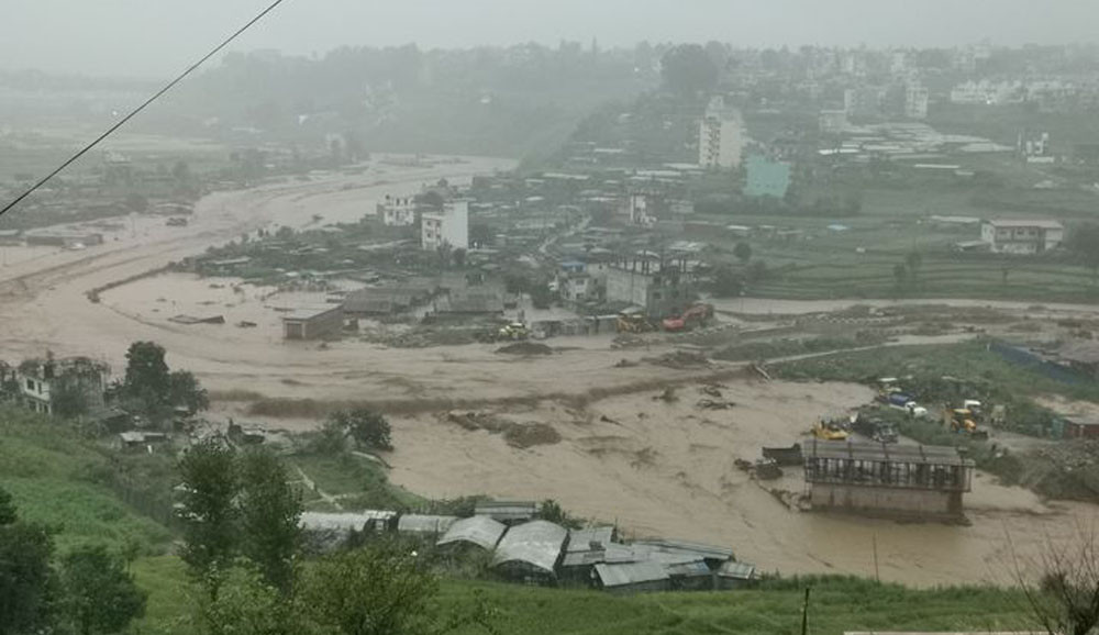 अविरल वर्षाः ३० जनाको मृत्यु, ११ जना बेपत्ता