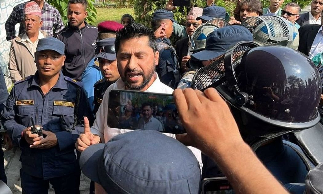रवि लामिछानेलाई कास्की जिल्ला अदालतमा उपस्थित गराइयो