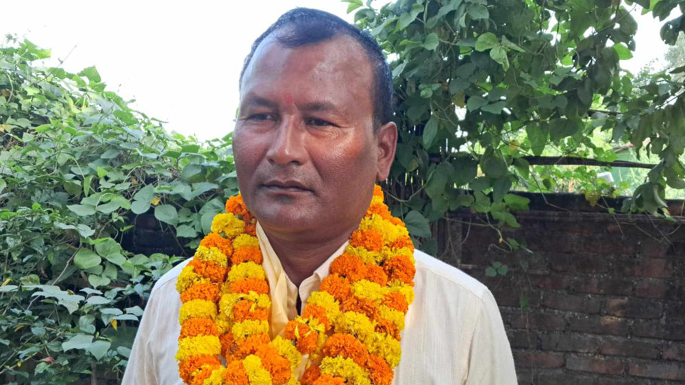 कांग्रेसलाई अर्काे झट्काः  ग्रामथान गाउँपालिका अध्यक्ष माओवादीका माझी निर्वाचित