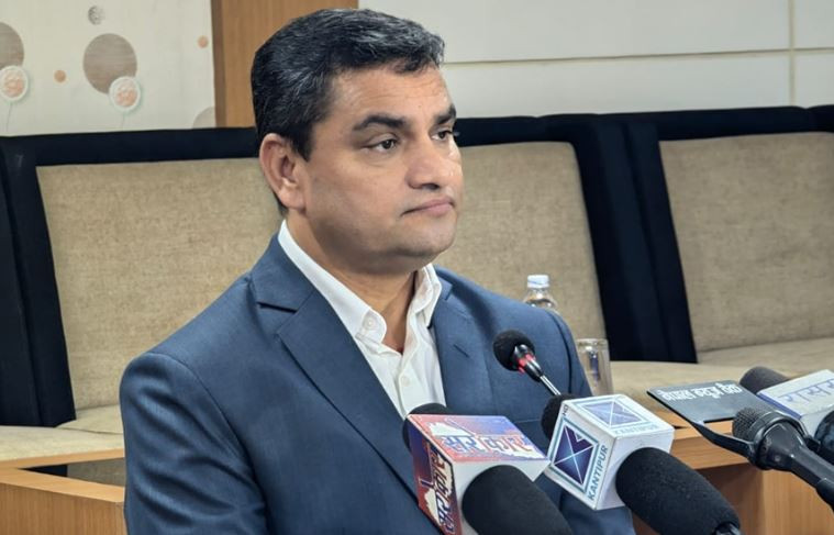 नजिकैका केन्द्रीय सरकारी अस्पतालमा स्वास्थ्य बीमाको प्रथम बिन्दु कायमै रहने