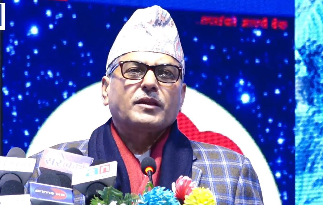 बैंकमा समस्या छैन, अफवाह नफैलाऔँः गभर्नर