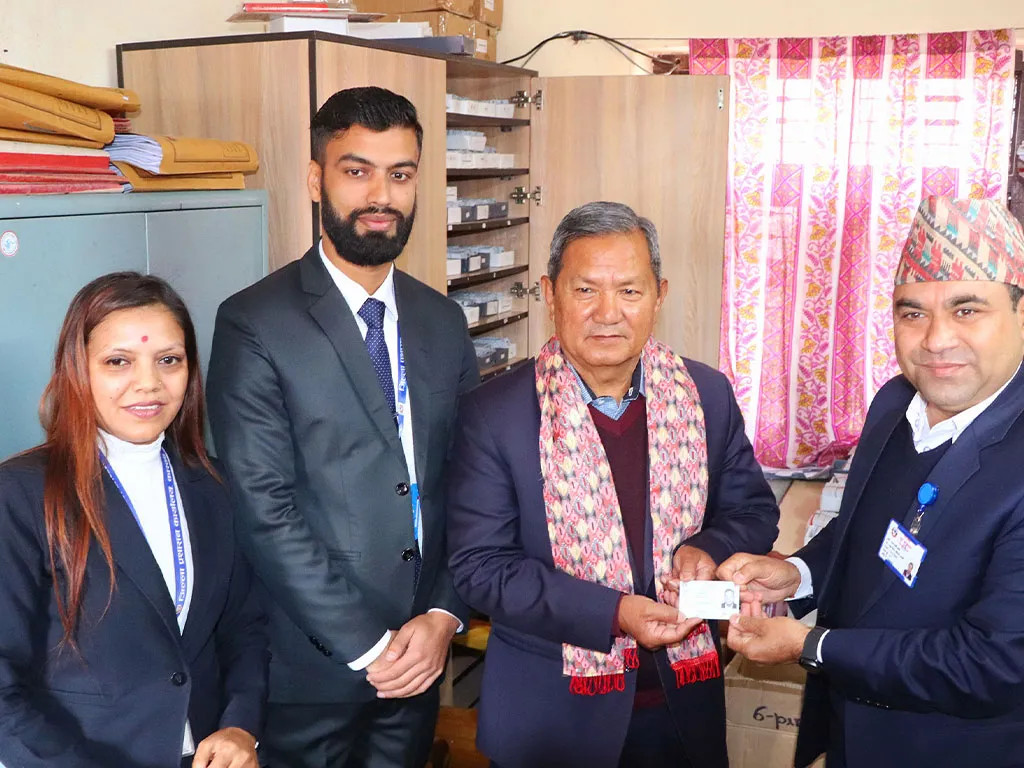 राष्ट्रिय परिचयपत्र वितरण सहज बनाउँछौः सञ्चार मन्त्री
