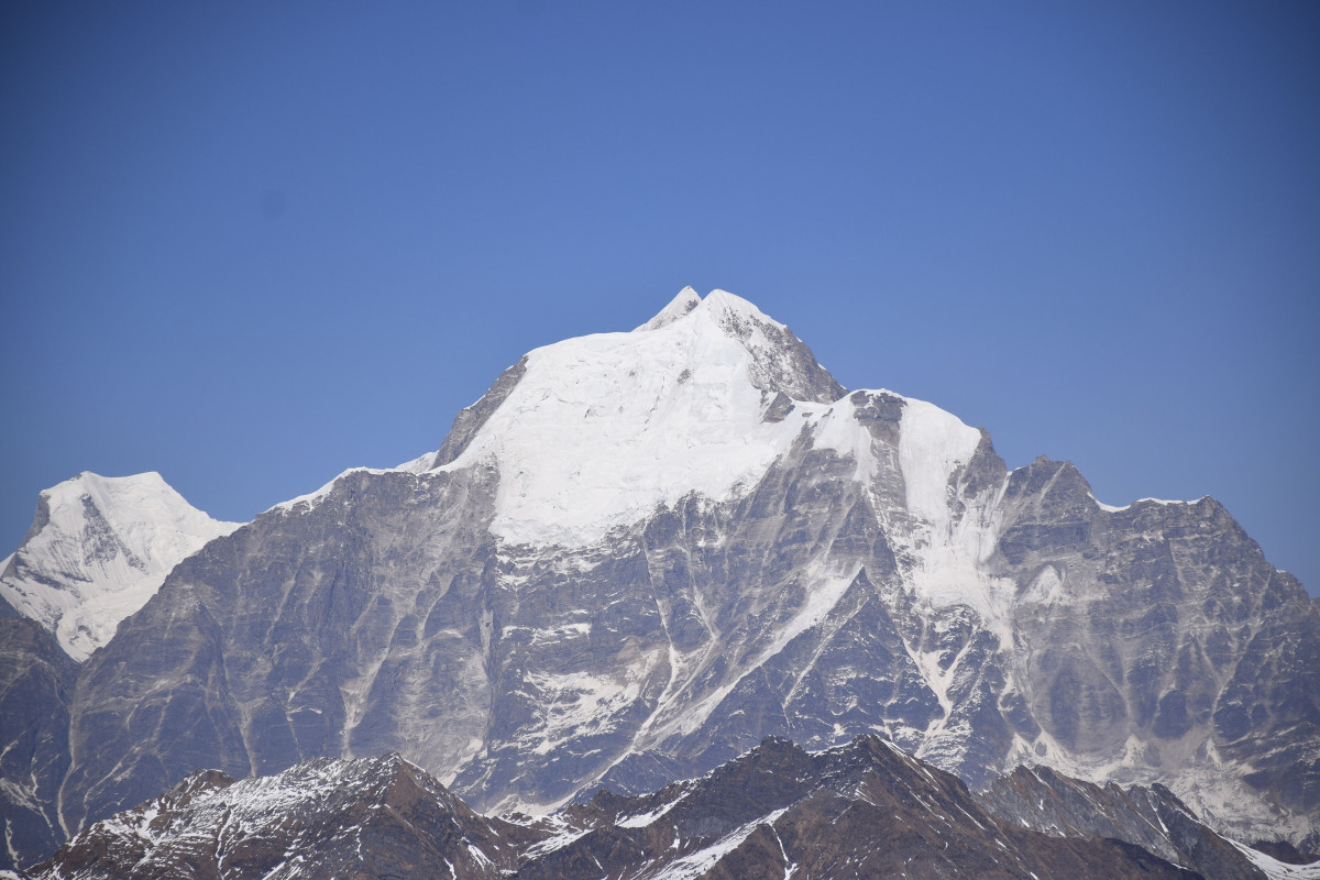 अपी हिमाल