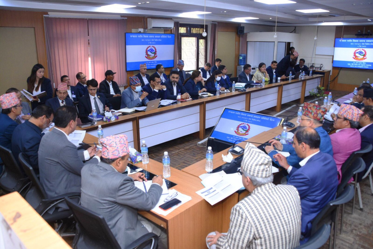 ७ वर्षमा स्वास्थ्य बीमा ६ लाख पुर्‍याइने