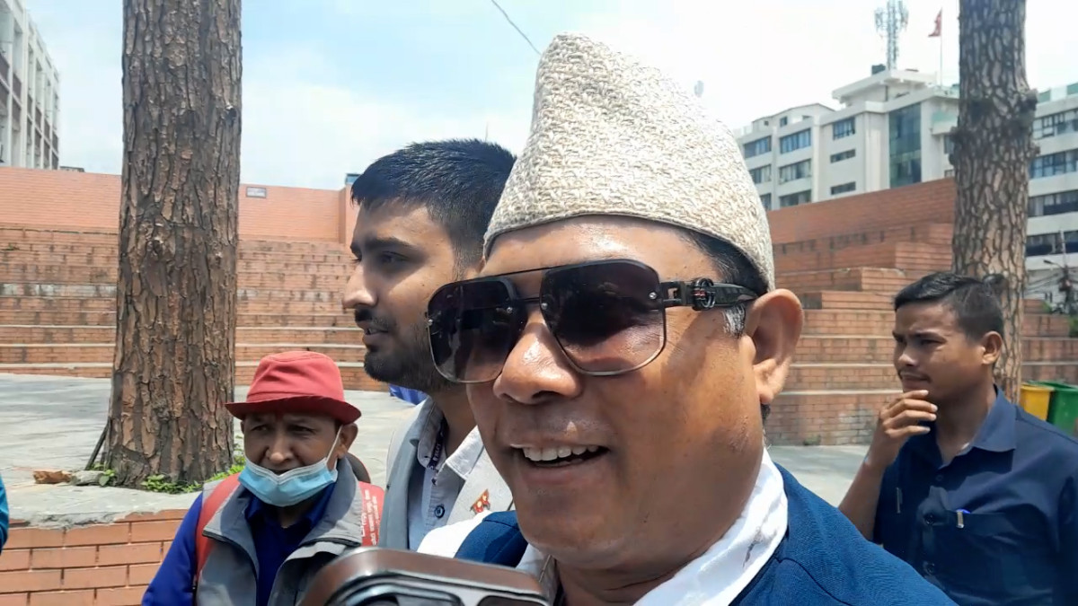 भाडियो पार्टी एकता, साढे ४ घण्टापछि रिहा भए रेशम चौधरी