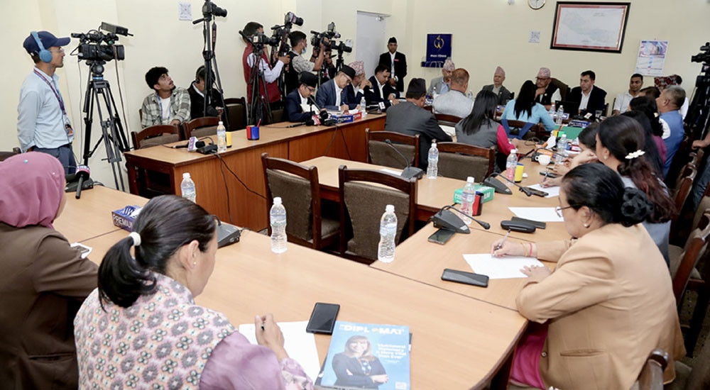 आइतबार पनि पारित भएन शिक्षा विद्येयक, थपियो ५ दिने समय