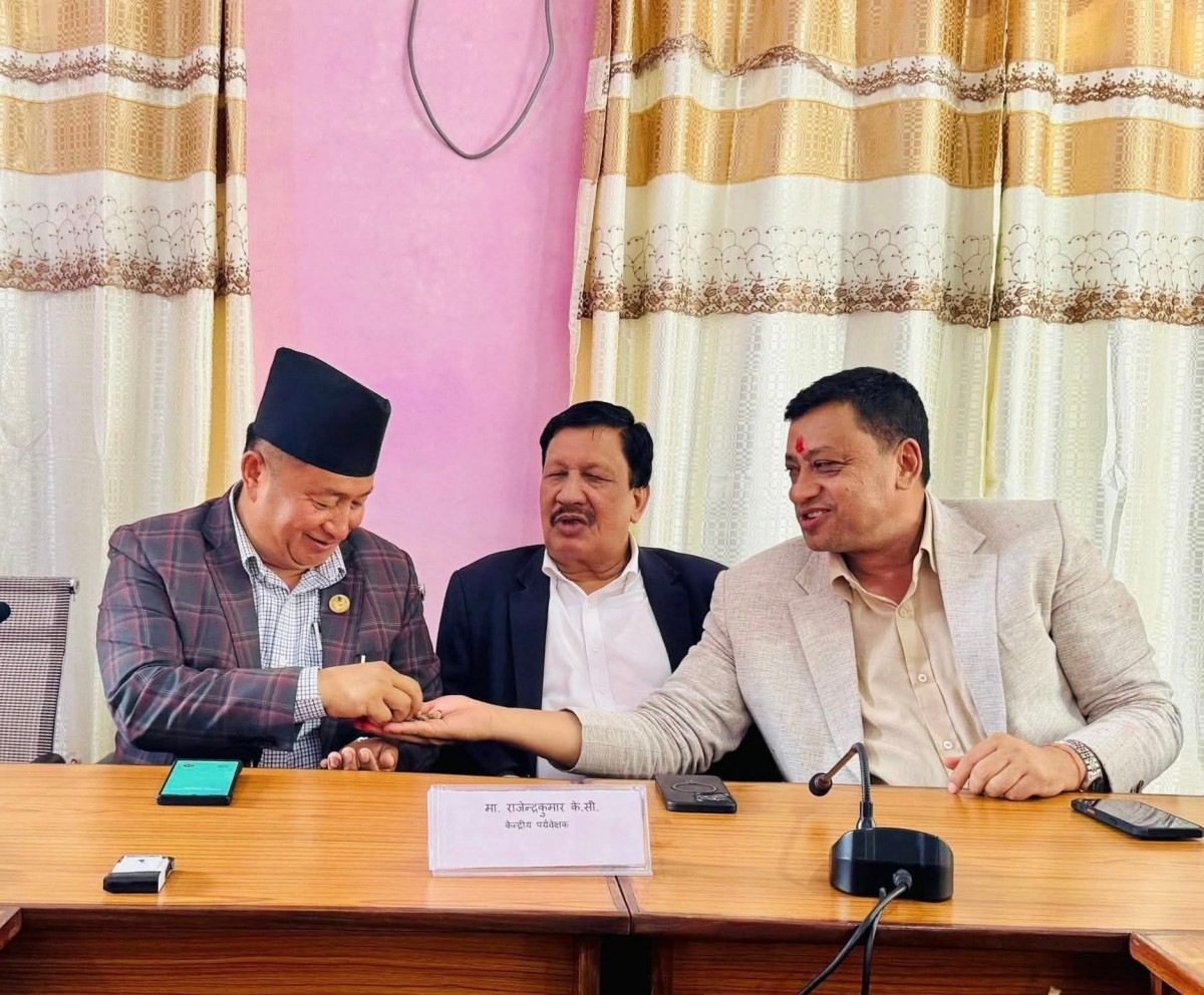 मुख्यमन्त्री बहादुरसिंह लामा अल्पमतमा, अब राजीनामा दिनुपर्ने अवस्था