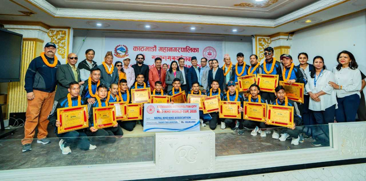 काठमाडौं महानगरद्वारा रवीन्द्र ढाटलाई २ लाख र खोखो विश्वकप उपविजेता टोलीलाई ११–११ लाखको सम्मान