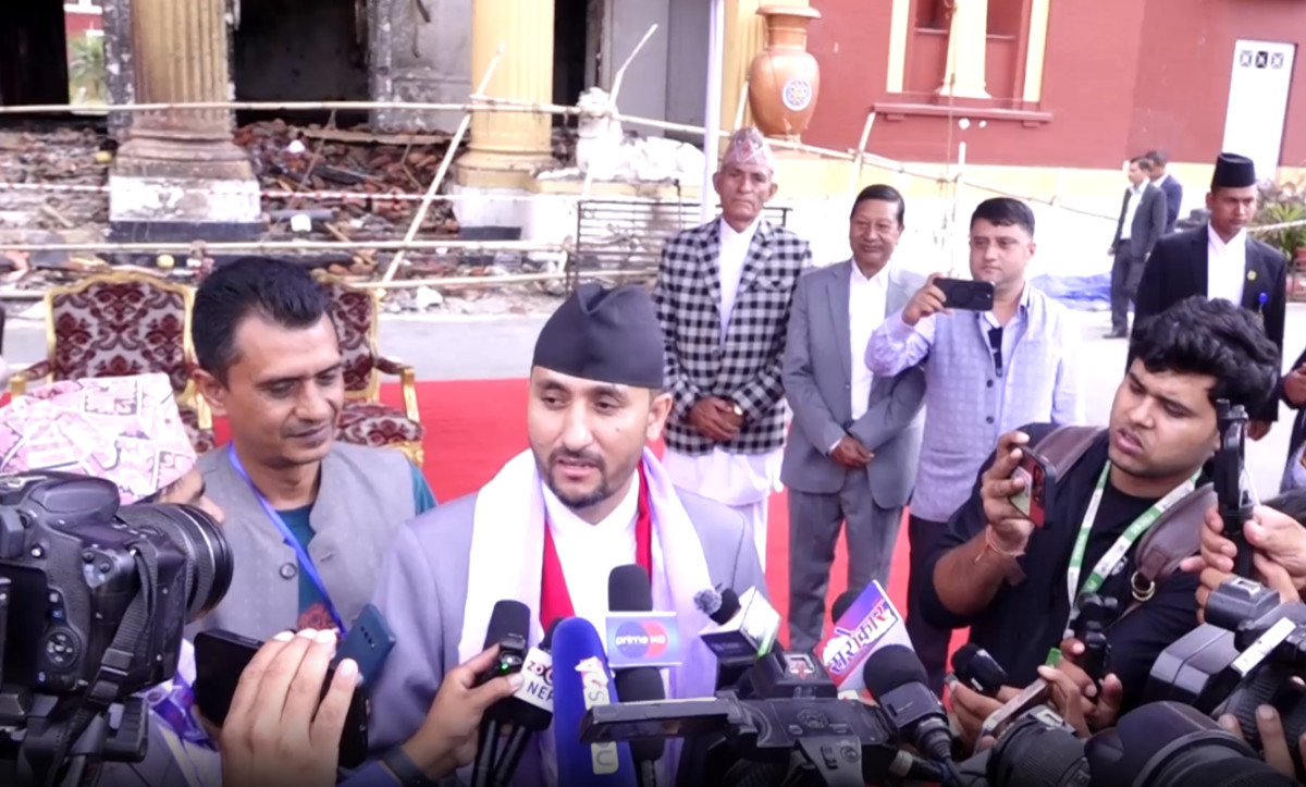 सञ्चारमन्त्री खरेलद्वारा पदभार ग्रहणः प्रमुख १० सहरका सार्वजनिक स्थानमा निःशुल्क वाइफाइ उपलब्ध गराउने