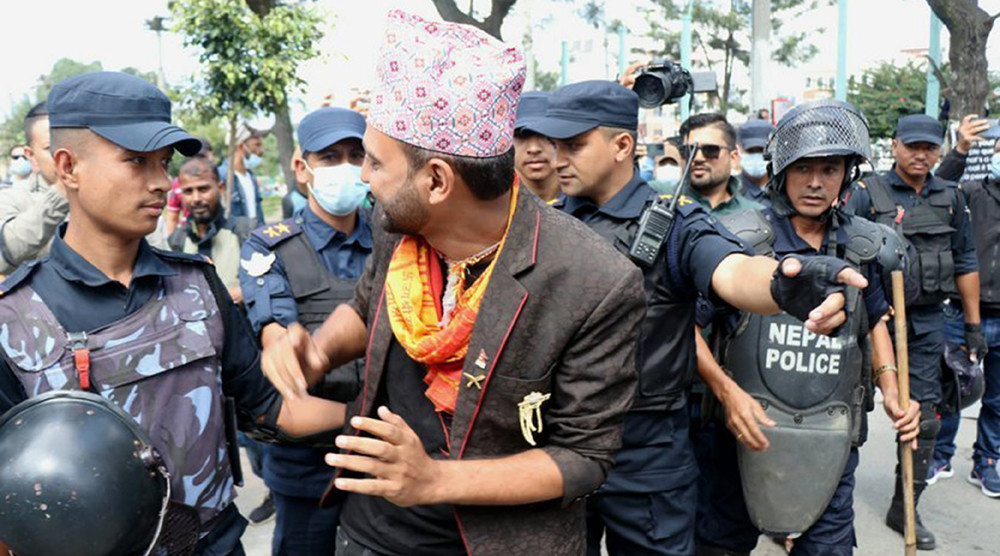 काठमाडौँमा आन्दोलन गर्ने भनेर सम्पर्क विहीन भएका निकोलस गोरखाबाट पक्राउ