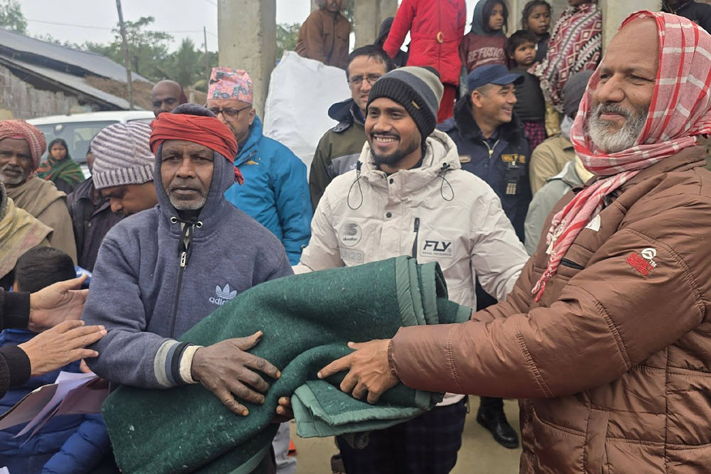 छिन्नमस्ताले दियो हैजा प्रभावित मुसहर बस्तीका १५० परिवारलाई कम्बल