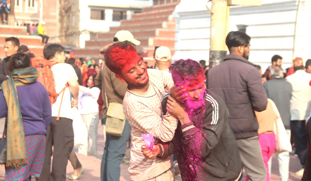 holi3.jpg