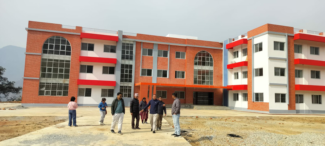 ६० रोपनी ८ आना क्षेत्रफलमा बन्यो फलेवास नगरपालिकाको प्रशासनिक भवन, कति पर्‍यो लागत ?