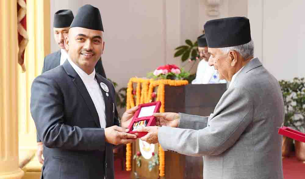 एजेन्टले पासपोर्ट हराइदिएपछि व्यवसायमा मोडिएका शंकर, हस्पिटालिटीमा जम्दै